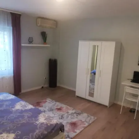 Andreea's Apartments-jacuzzi Apartamento *